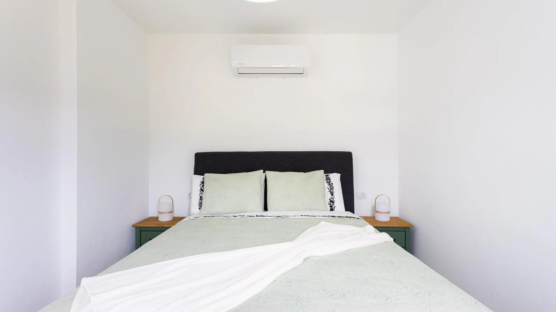 Apartament Alcala Deluxe Townhouse By Sunkeyrents Hiszpania