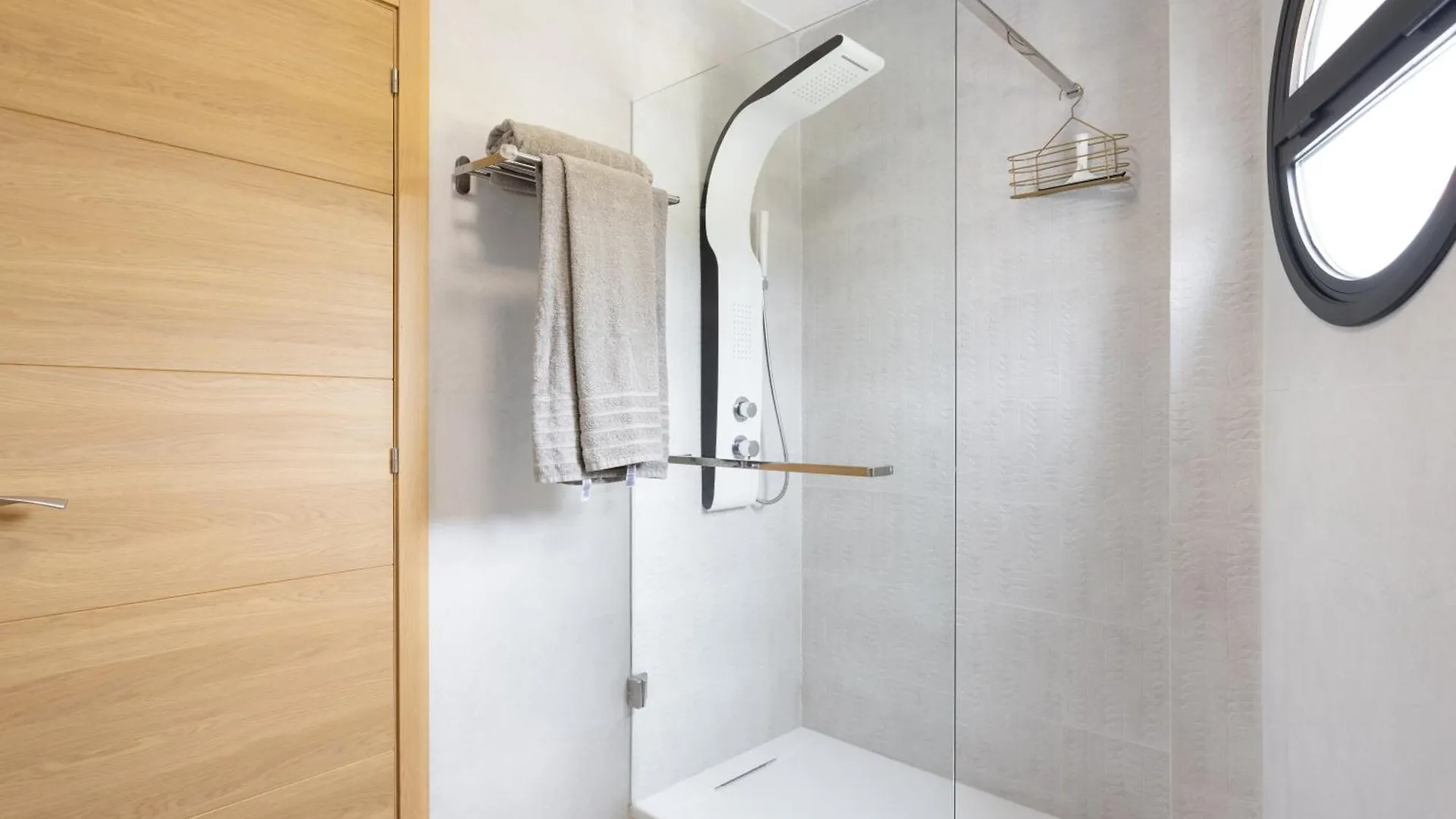 Apartament Alcala Deluxe Townhouse By Sunkeyrents